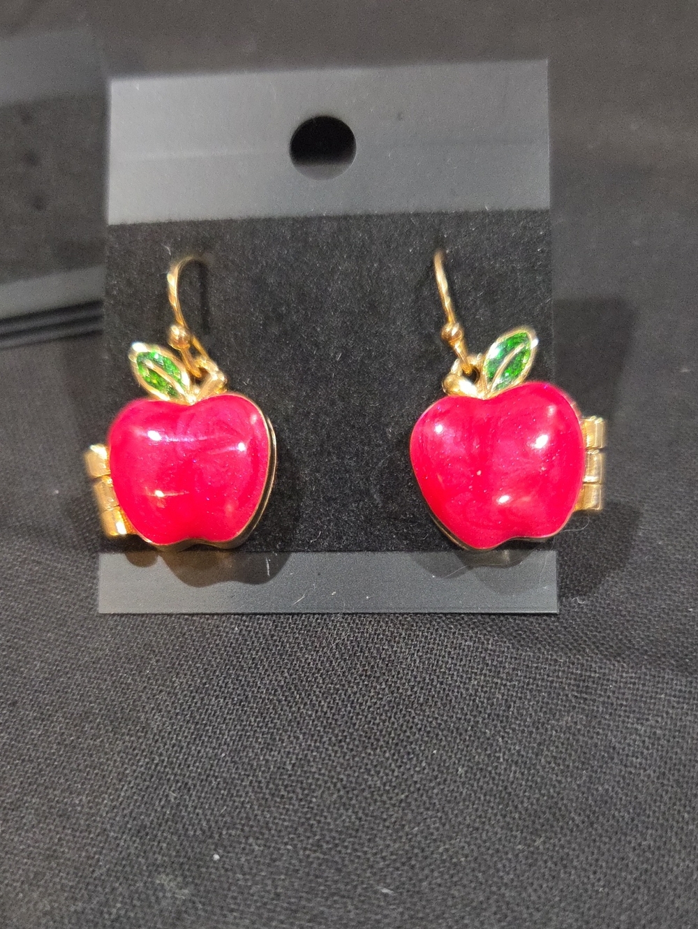 APPLE LOCKET "BEST TEACHER EVER" EARRINGS